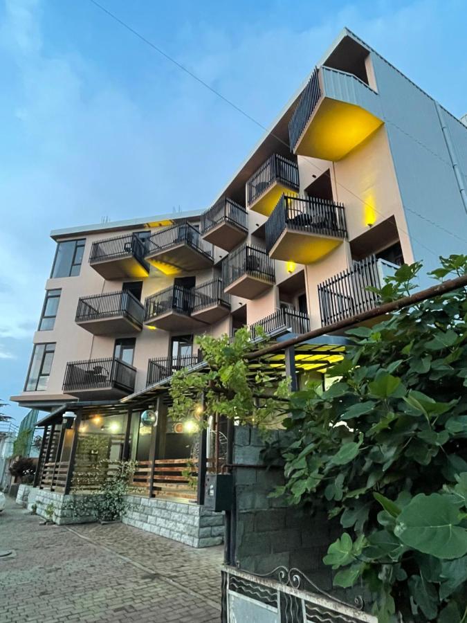 New House Kobuleti 2 Hotell Eksteriør bilde